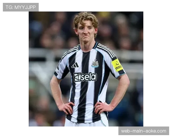 纽卡斯尔边锋安东尼·戈登因髋部伤势确认缺席客战阿森纳关键战